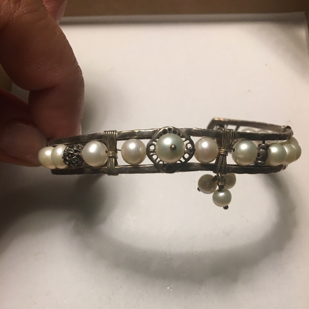 Silpada silver with pearl bracelet -